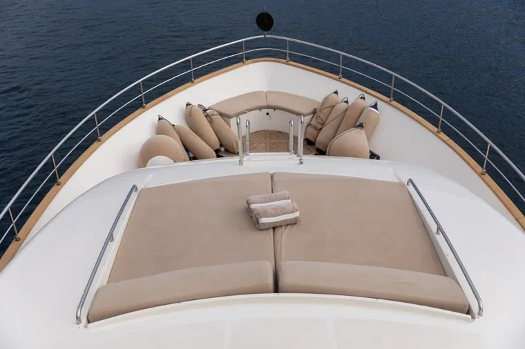 Foredeck aboard La Pausa