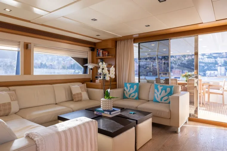 Main salon aboard La Pausa