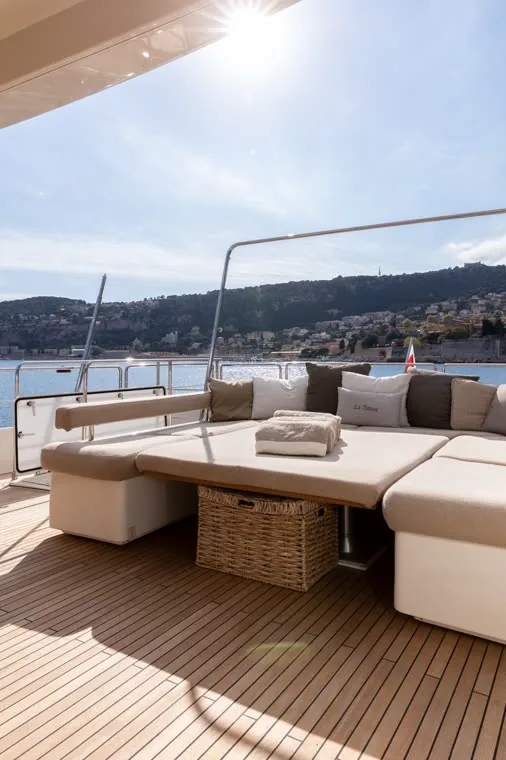Sky dining aboard La Pausa